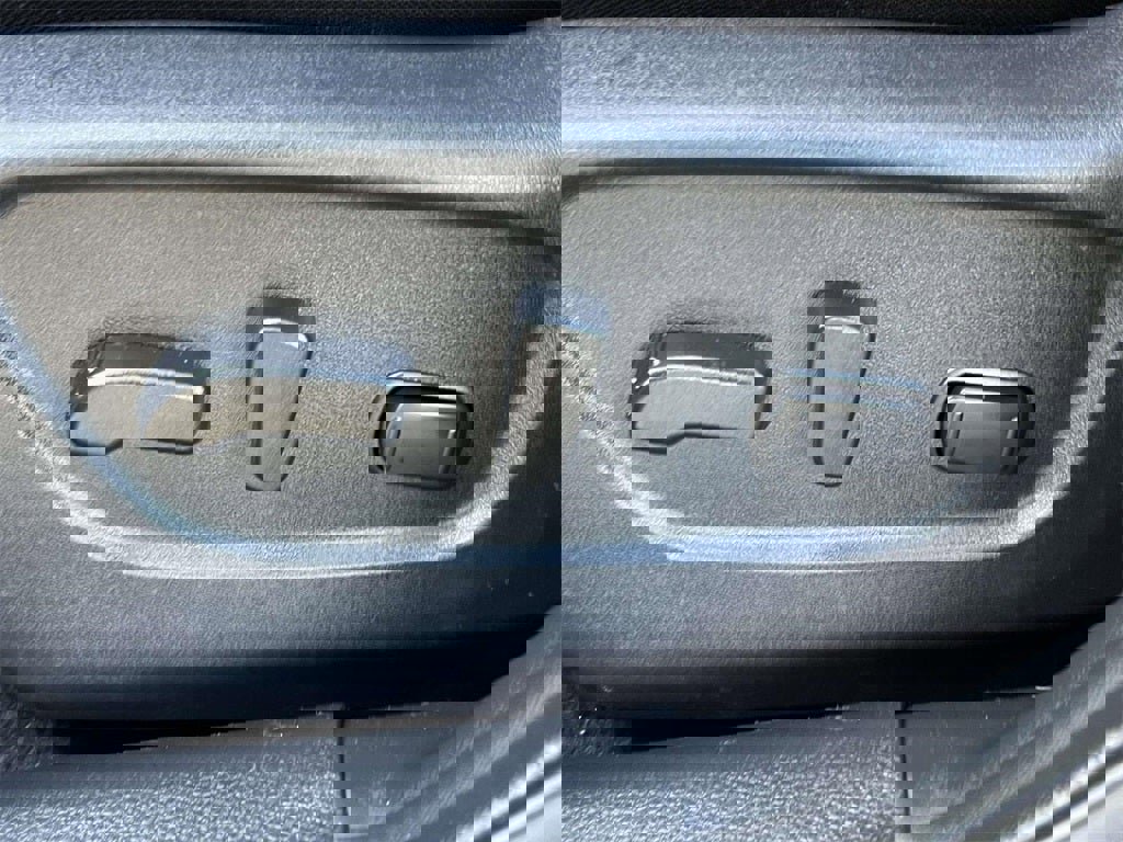 Certified 2019 Nissan Rogue Sport SV image 26