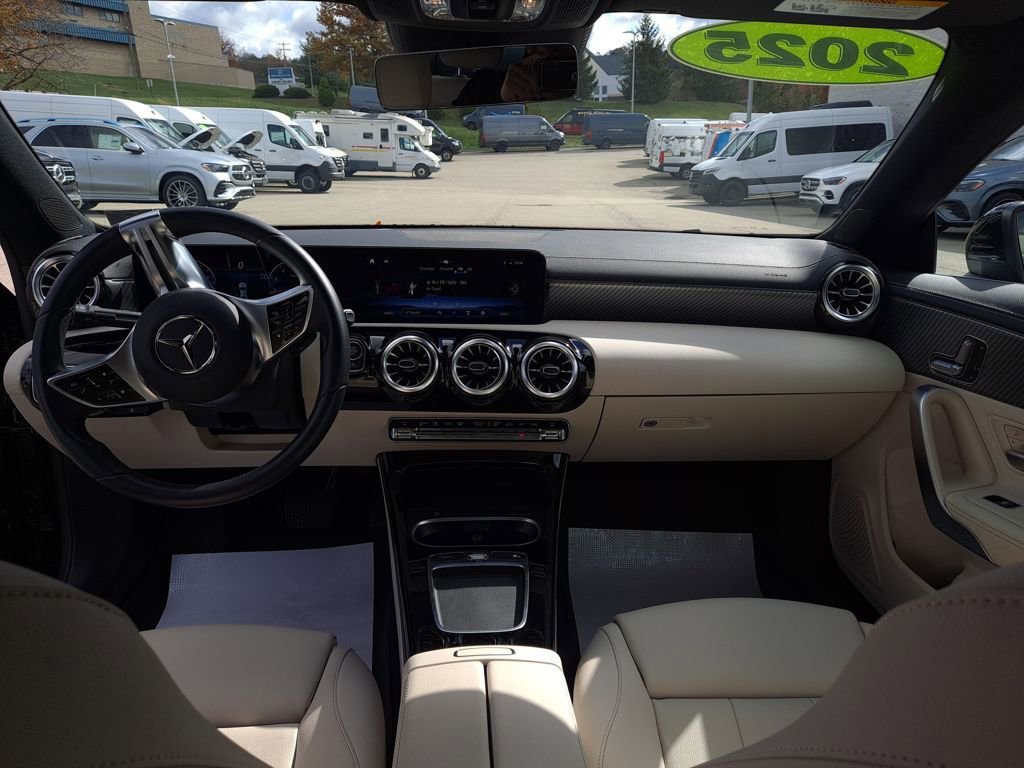 Certified 2025 Mercedes-Benz CLA 250 4MATIC image 13