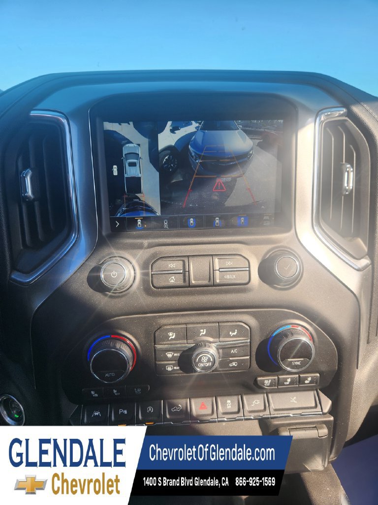 Used 2021 Chevrolet Silverado 1500 LTZ w/ Technology Package AWD/4WD image 9