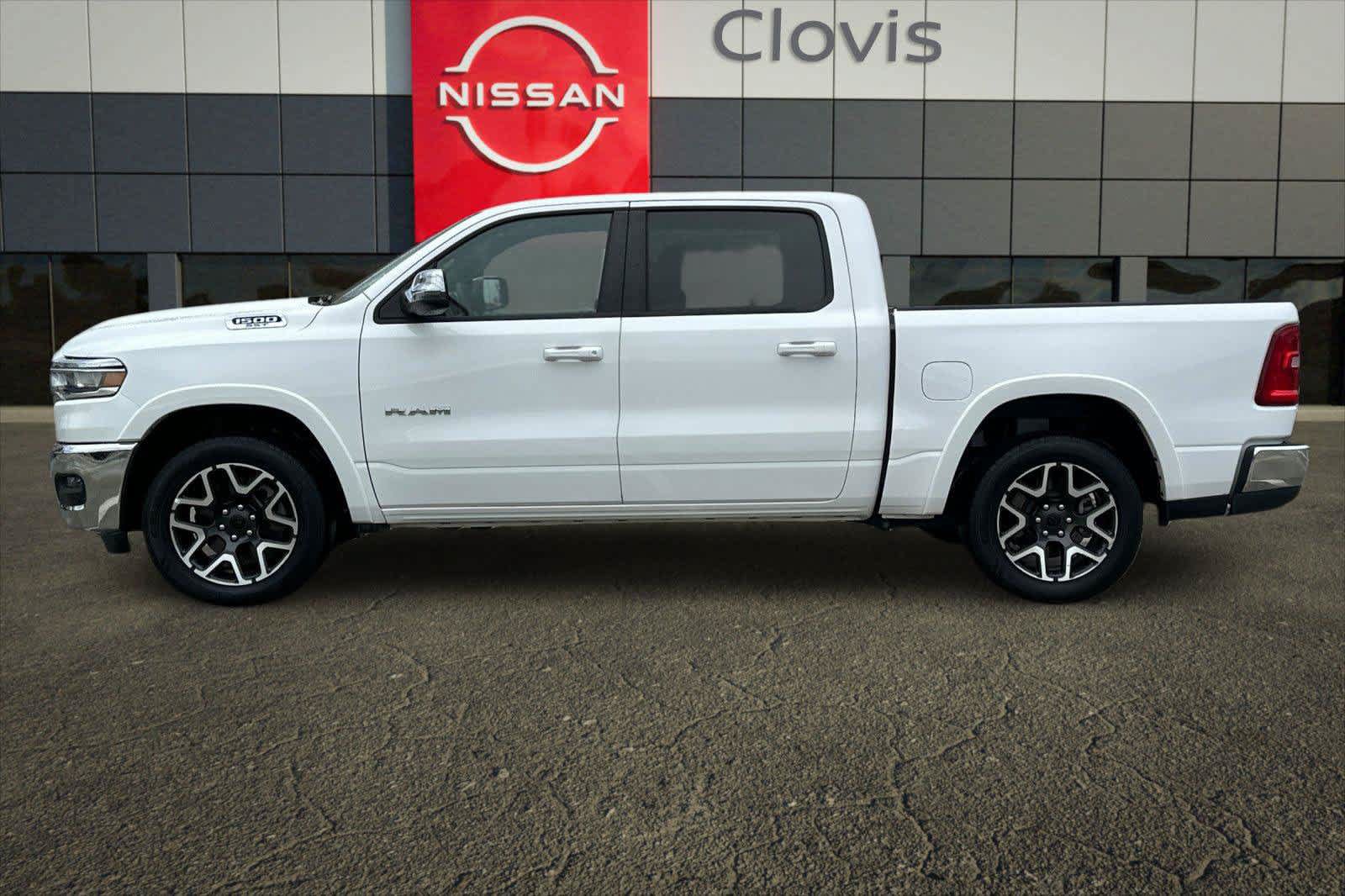 Used 2025 RAM 1500 Laramie AWD/4WD image 5