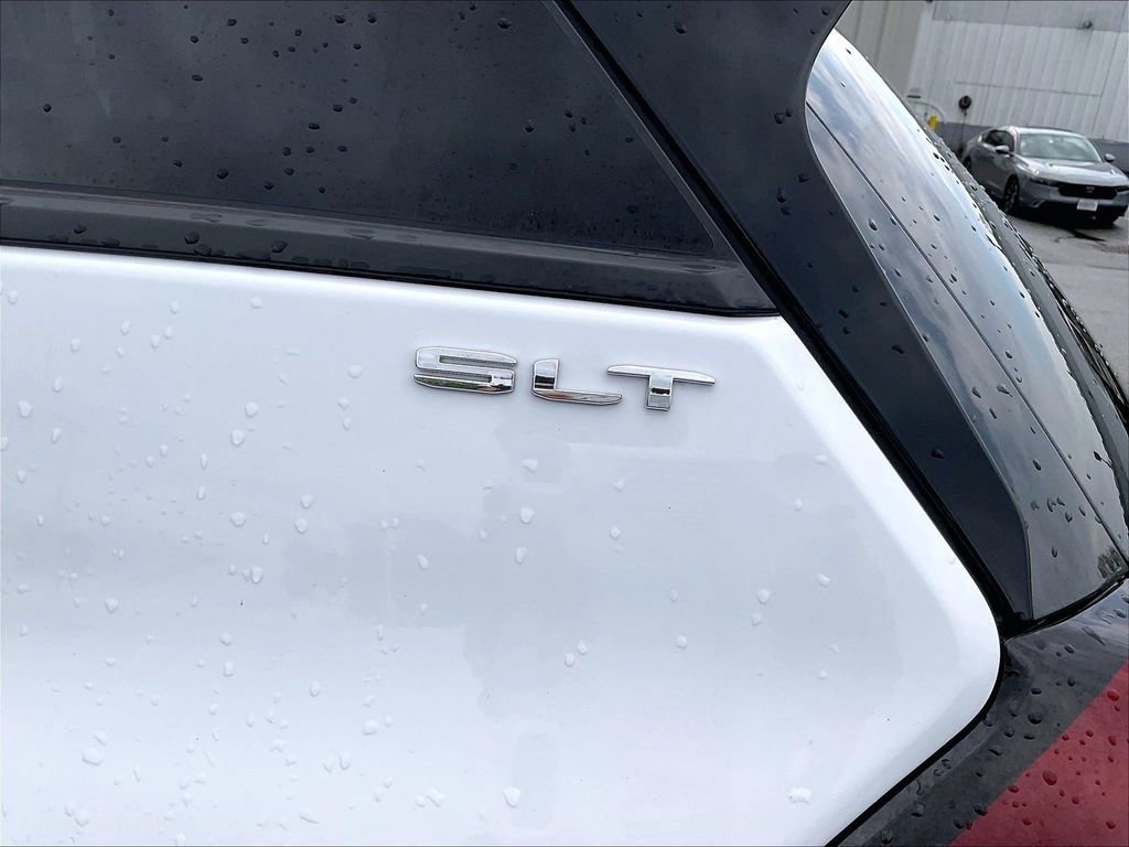 Used 2022 GMC Terrain SLT AWD/4WD image 28