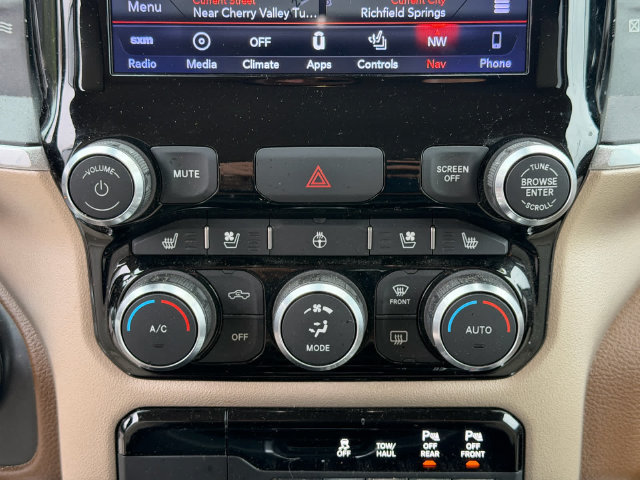 Used 2019 RAM 1500 Laramie AWD/4WD image 19