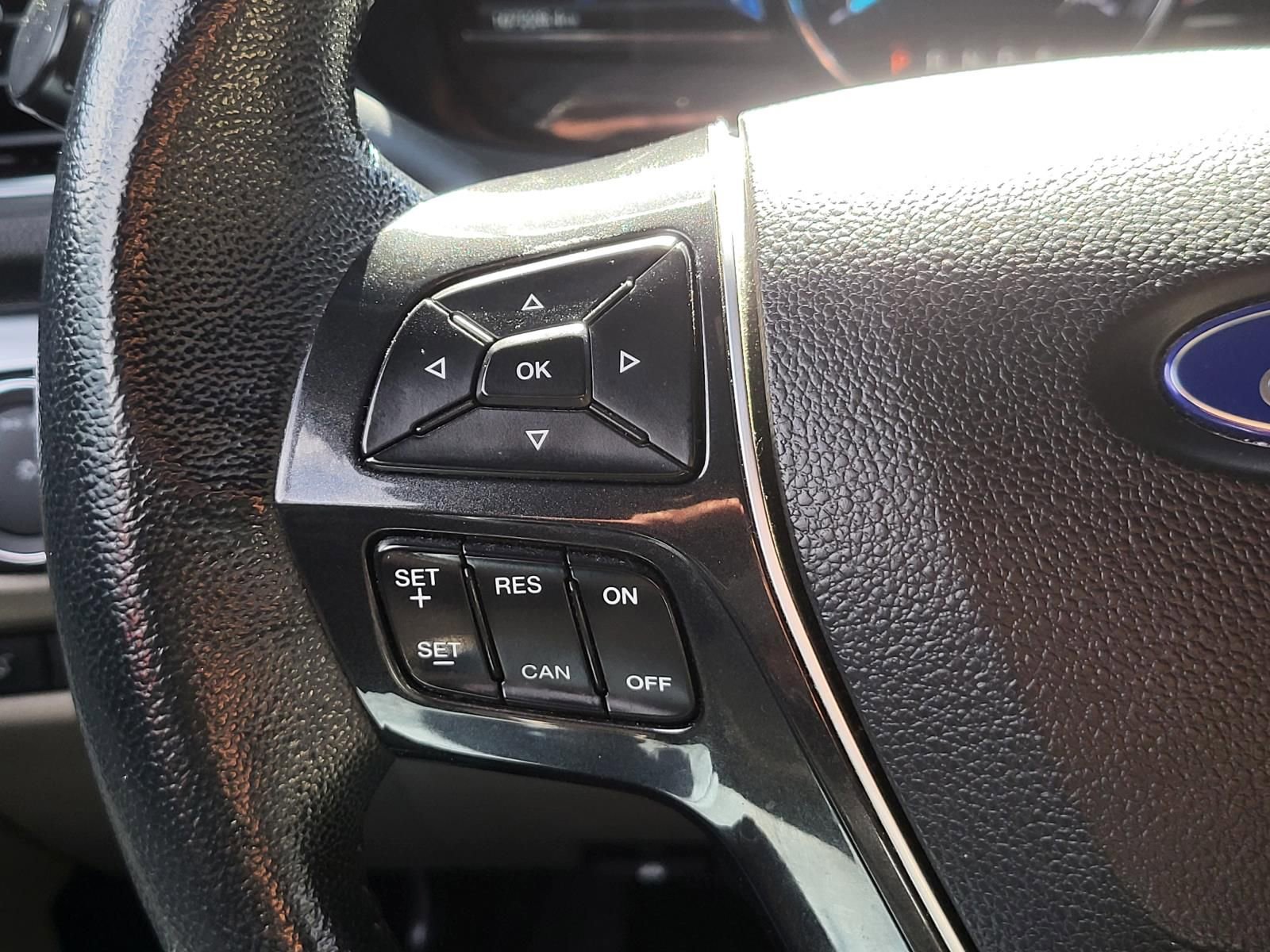 Used 2018 Ford Explorer Limited image 34