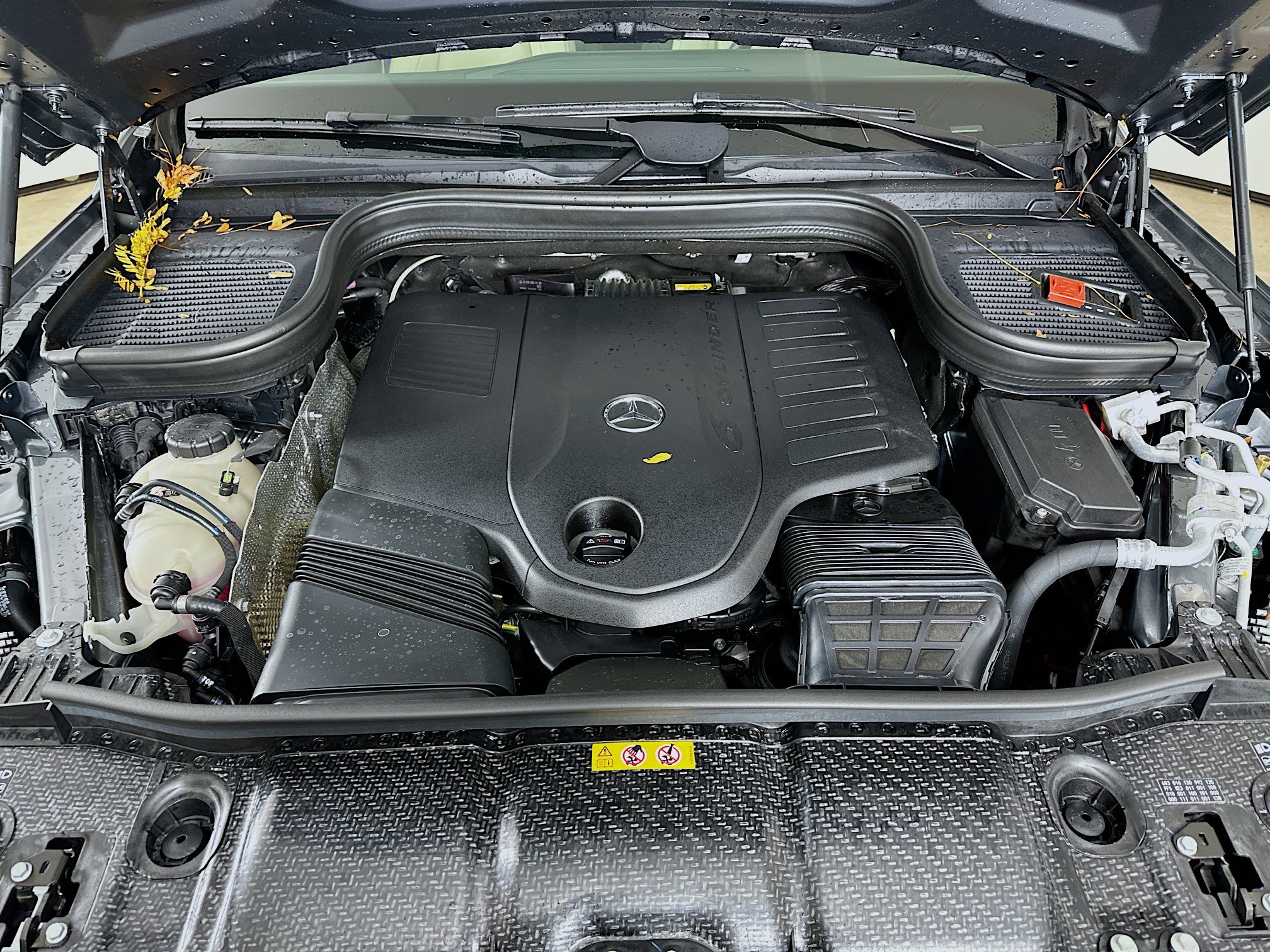 Certified 2025 Mercedes-Benz GLS 450 4MATIC image 38