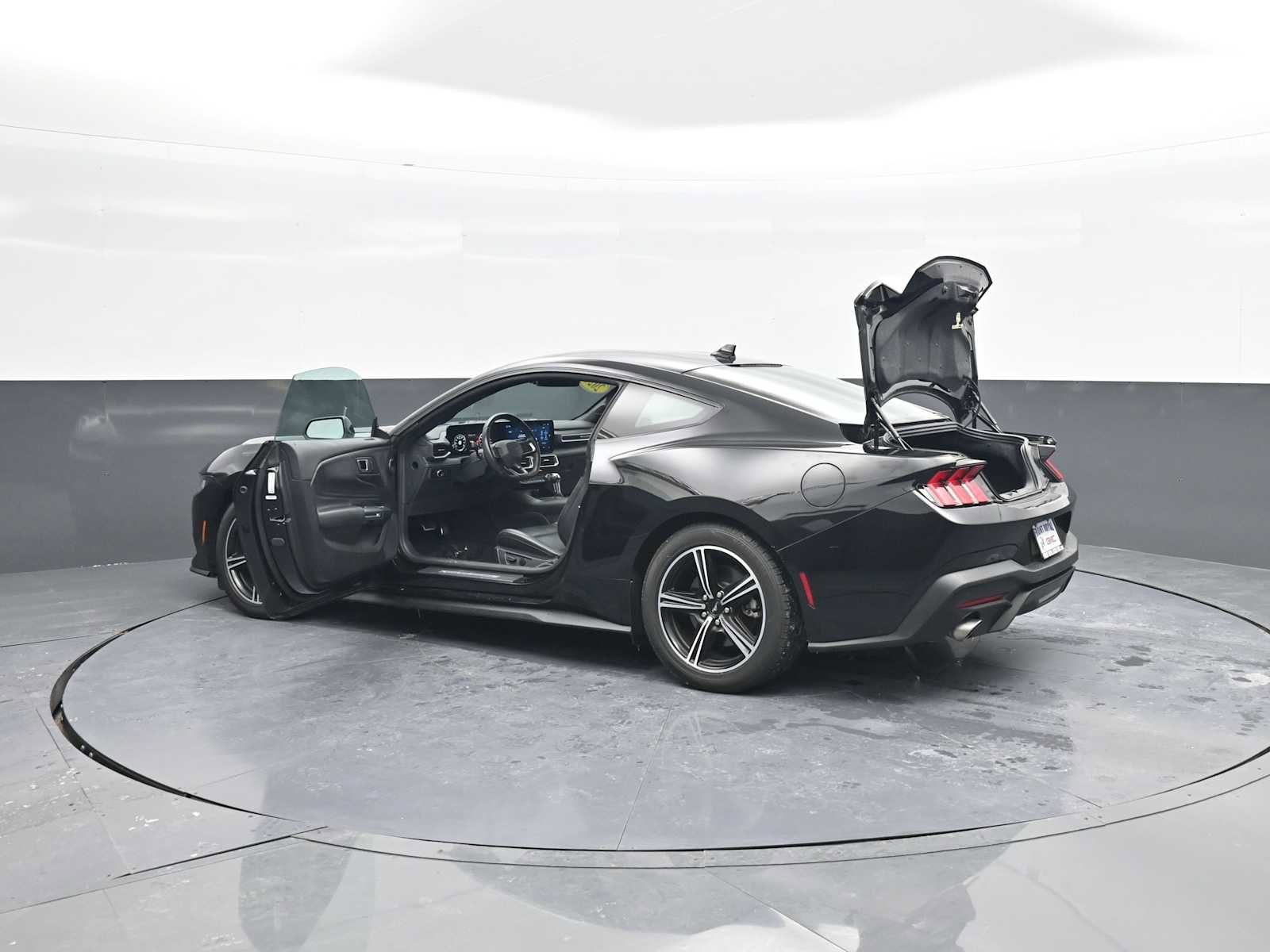 Used 2024 Ford Mustang Premium image 43