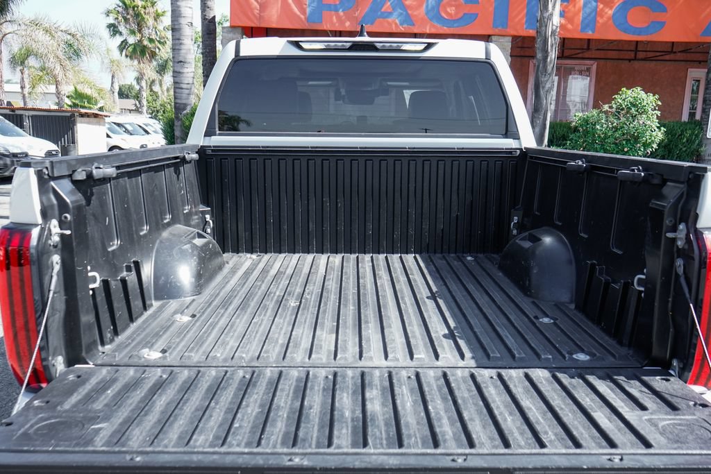 Used 2022 Toyota Tundra Limited AWD/4WD image 8