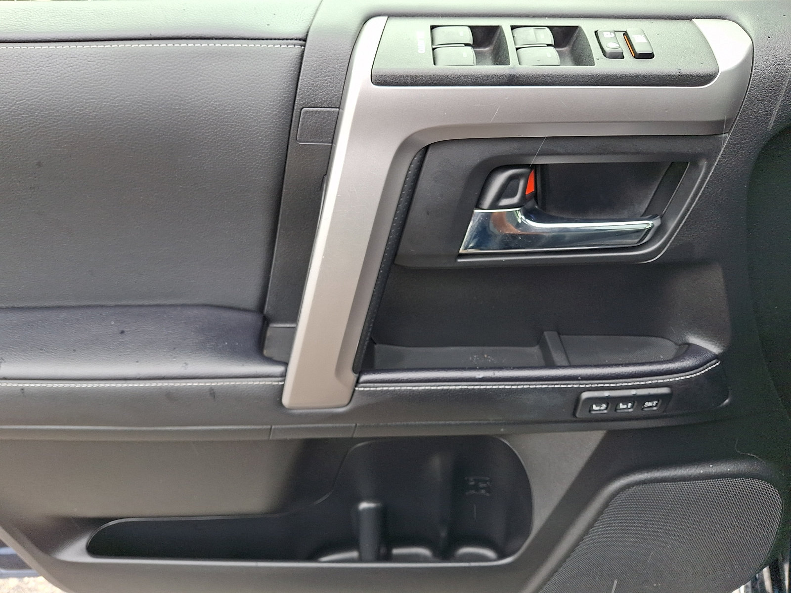 Used 2023 Toyota 4Runner Limited AWD/4WD image 12