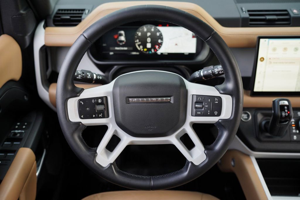 Used 2025 Land Rover Defender 110 S AWD/4WD image 27