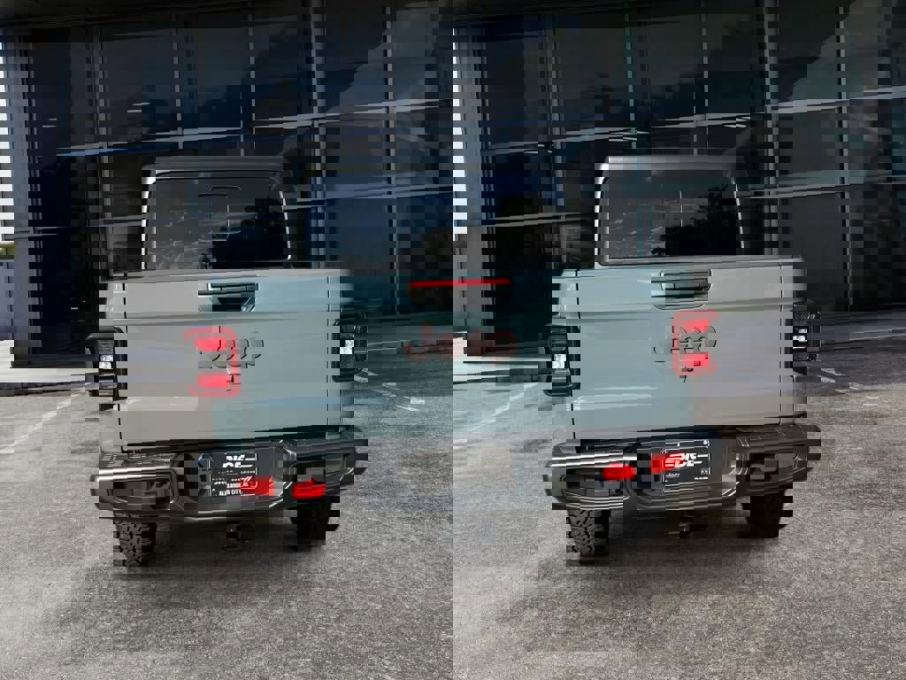 New 2025 Jeep Gladiator Rubicon w/ Convenience Group image 6