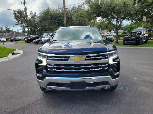 Used 2023 Chevrolet Silverado 1500 LTZ w/ LTZ Convenience Package II AWD/4WD image 5