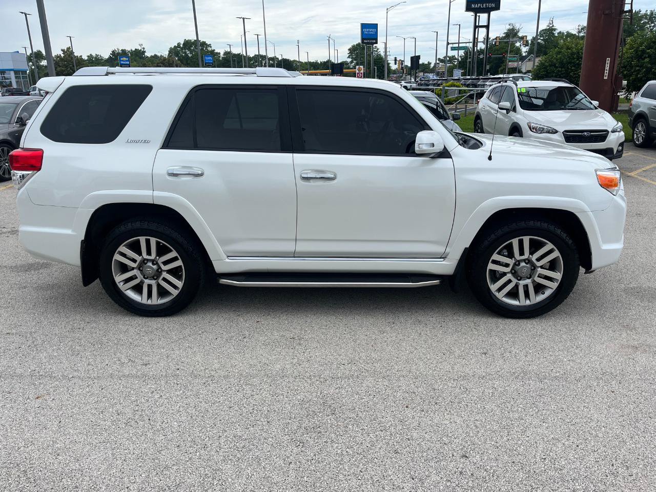 Used 2013 Toyota 4Runner Limited AWD/4WD image 6
