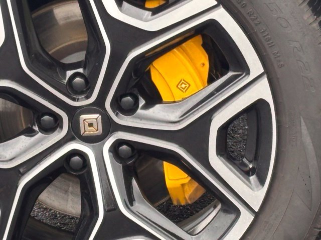 Used 2022 Rivian R1S Launch Edition Quad AWD/4WD image 7
