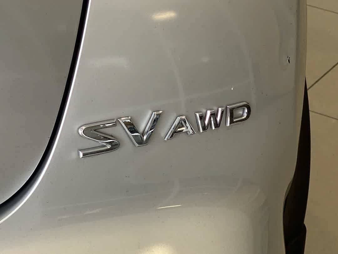 Used 2015 Nissan Juke SV w/ Technology Package AWD/4WD image 12