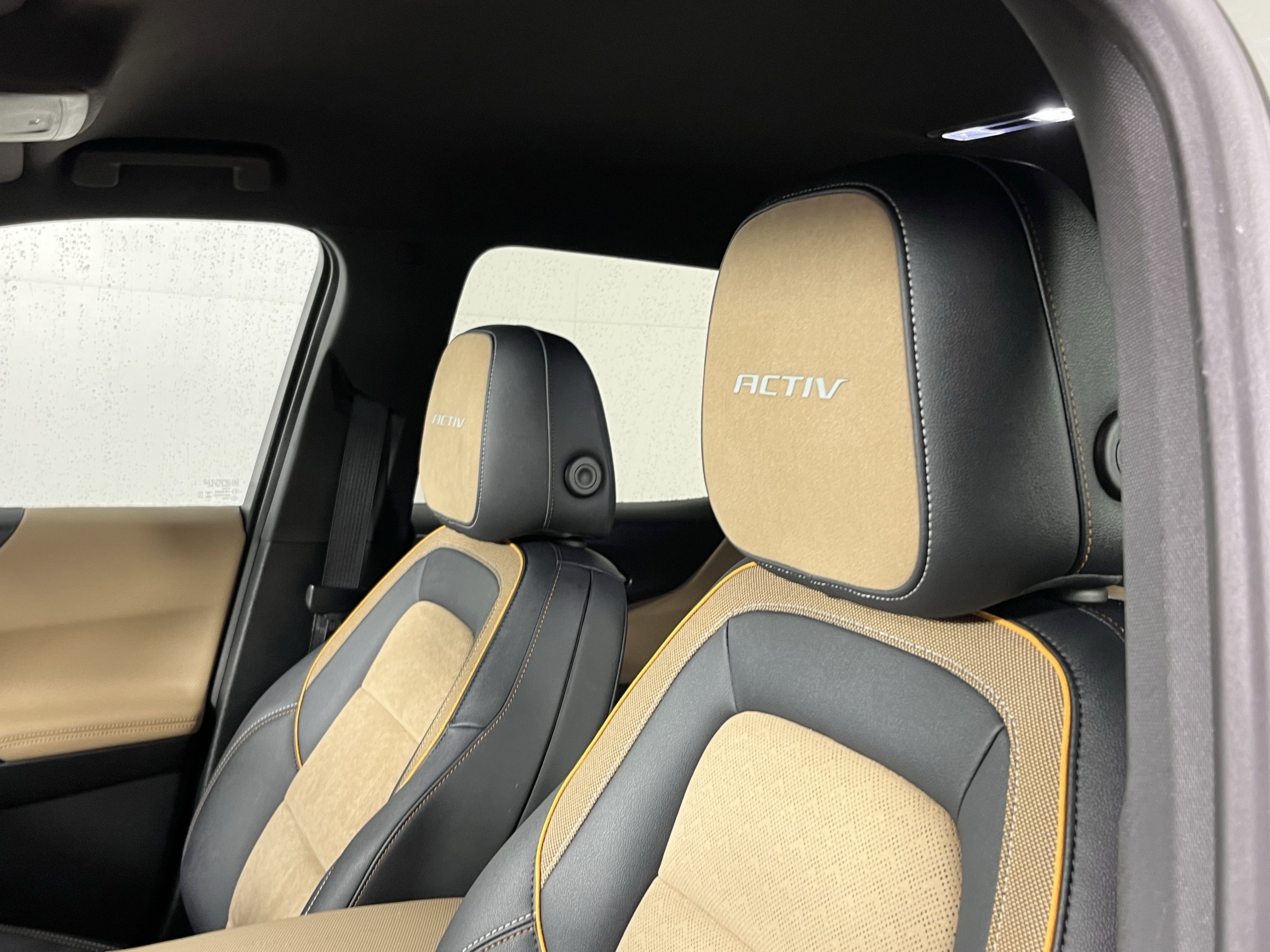 Used 2025 Chevrolet Equinox ACTIV w/ Convenience Package III image 18