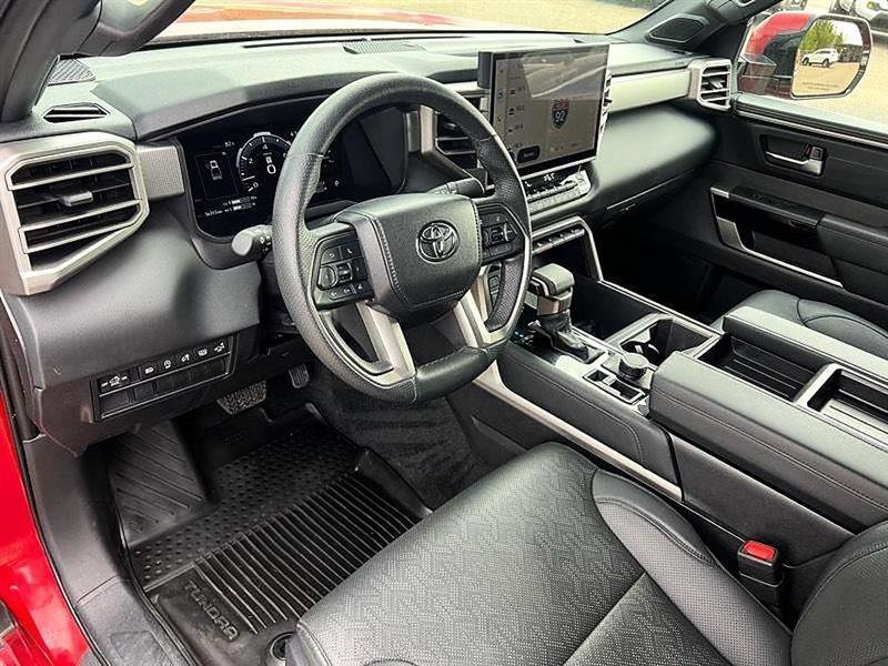 Used 2025 Toyota Tundra Limited AWD/4WD image 15