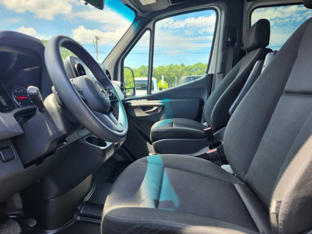 Used 2024 Mercedes-Benz Sprinter 2500 image 20