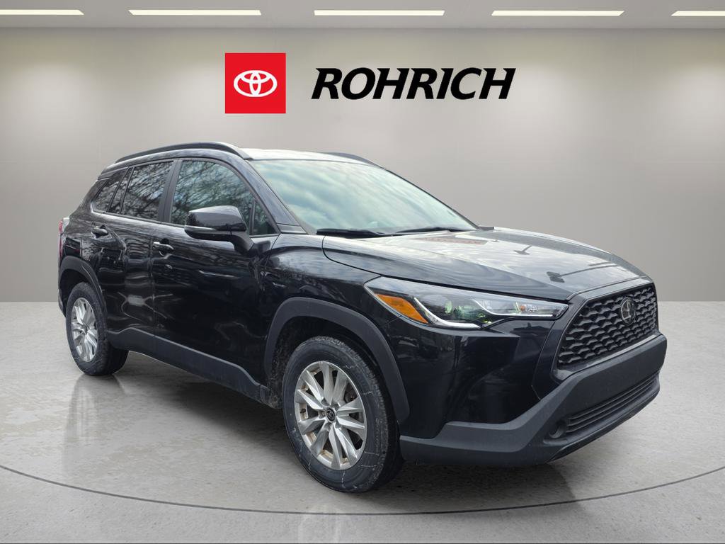 Used 2023 Toyota Corolla Cross LE image 4