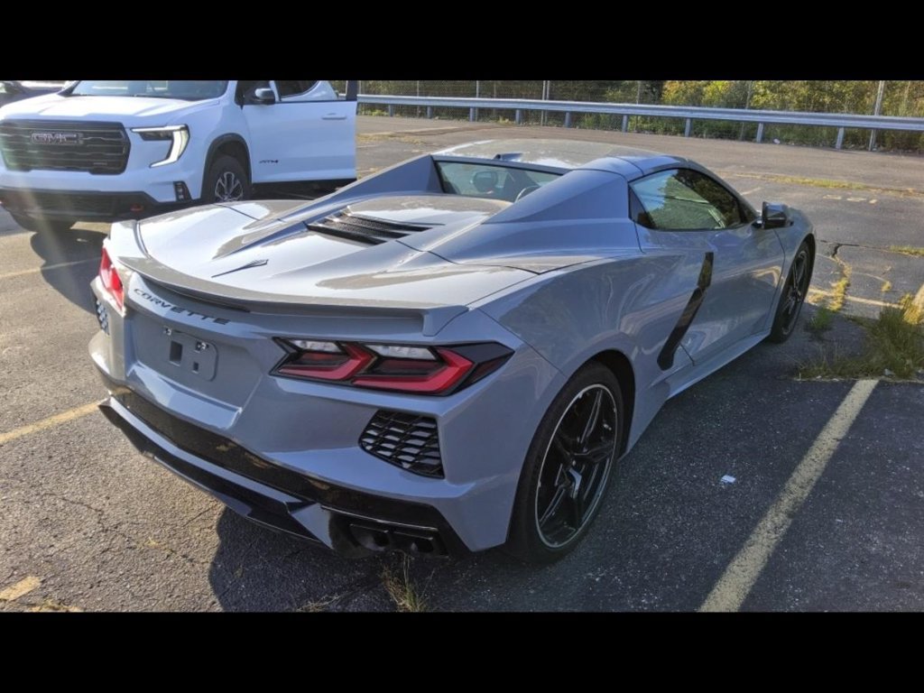 Used 2024 Chevrolet Corvette Stingray Preferred Conv w/ Battery Protection Package RWD image 5