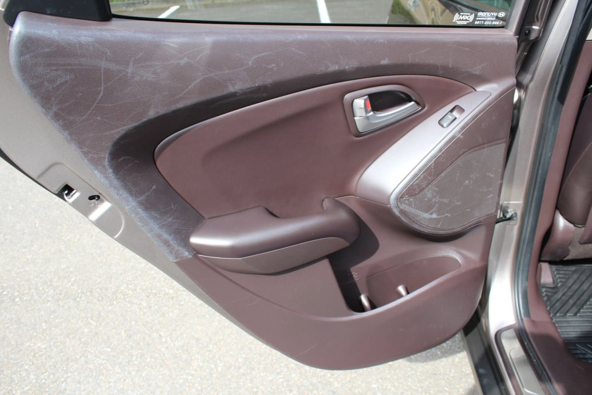Used 2013 Hyundai Tucson Limited w/ Premium Pkg AWD/4WD image 19