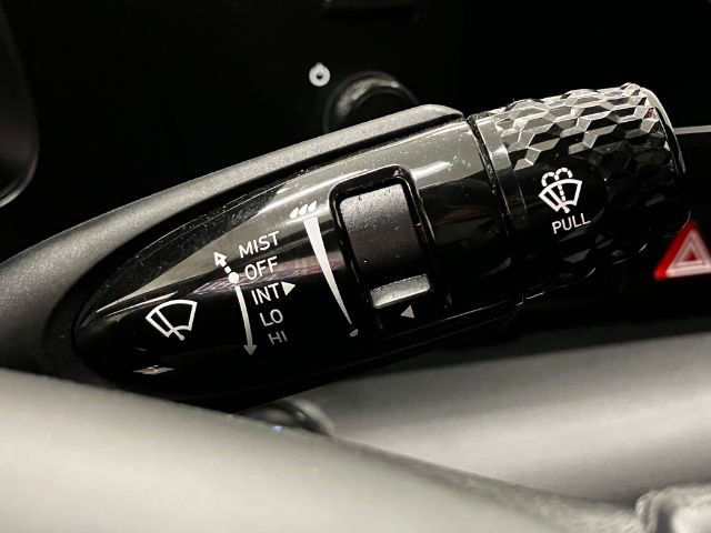 Used 2025 Hyundai Elantra Sport image 40