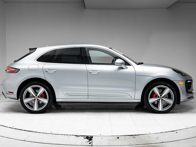 Certified 2022 Porsche Macan S AWD/4WD image 32