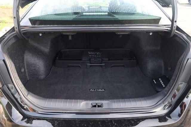 Certified 2024 Nissan Altima 2.5 SV w/ SV Premium Package AWD/4WD image 7