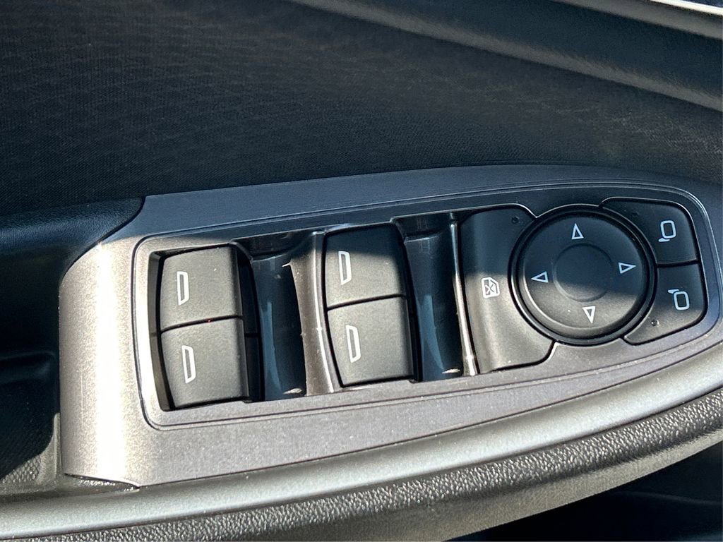 Used 2024 Chevrolet Malibu RS image 28