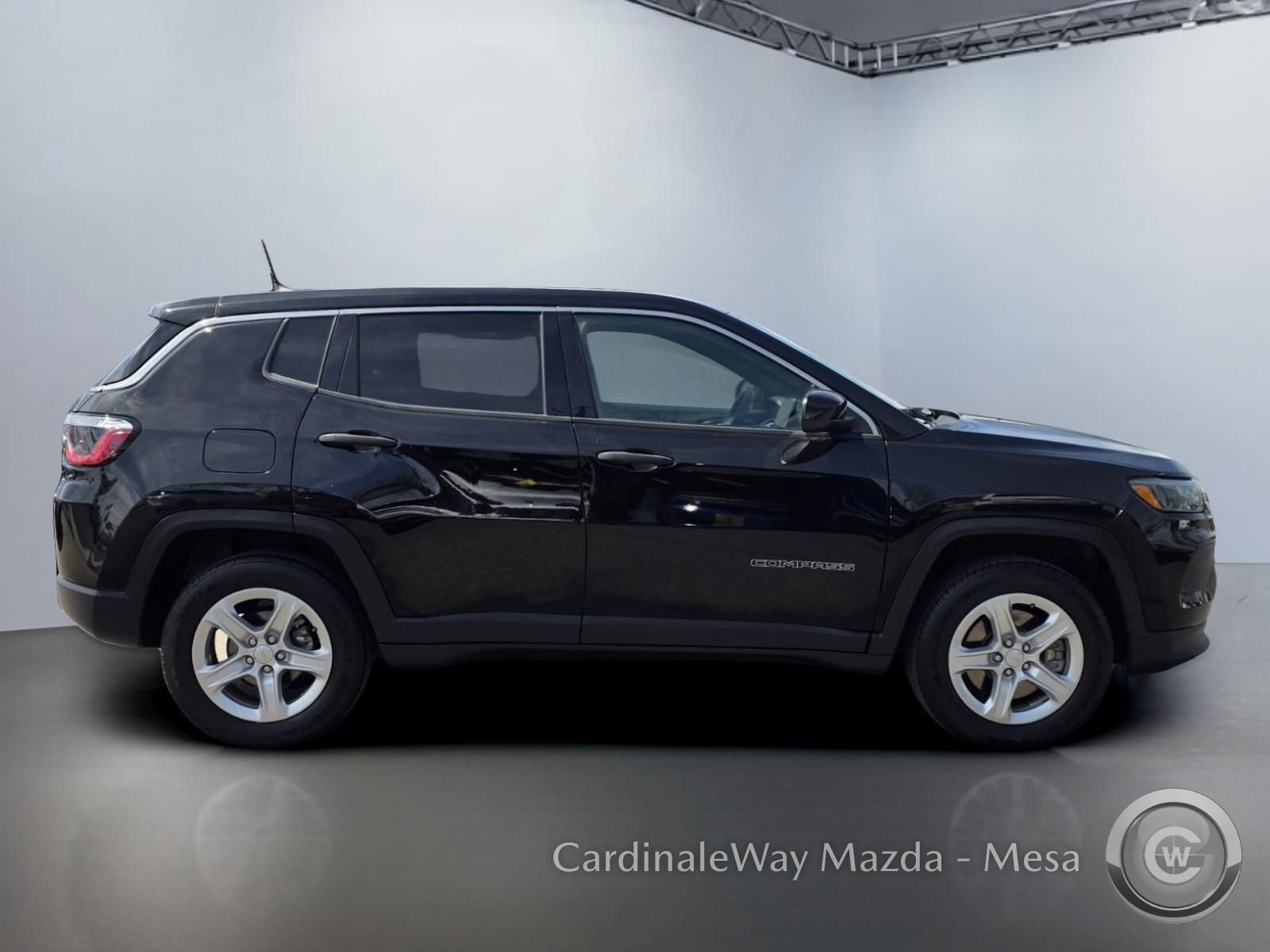 Used 2023 Jeep Compass Sport AWD/4WD image 3
