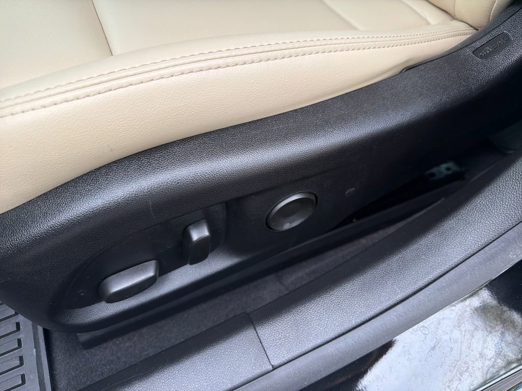 Used 2023 Cadillac CT5 Luxury w/ Sun And Sound Package image 16