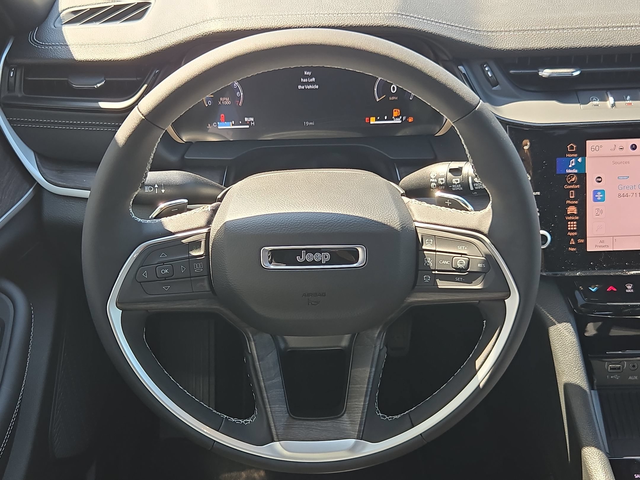 New 2027 Jeep Grand Cherokee Limited AWD/4WD image 22