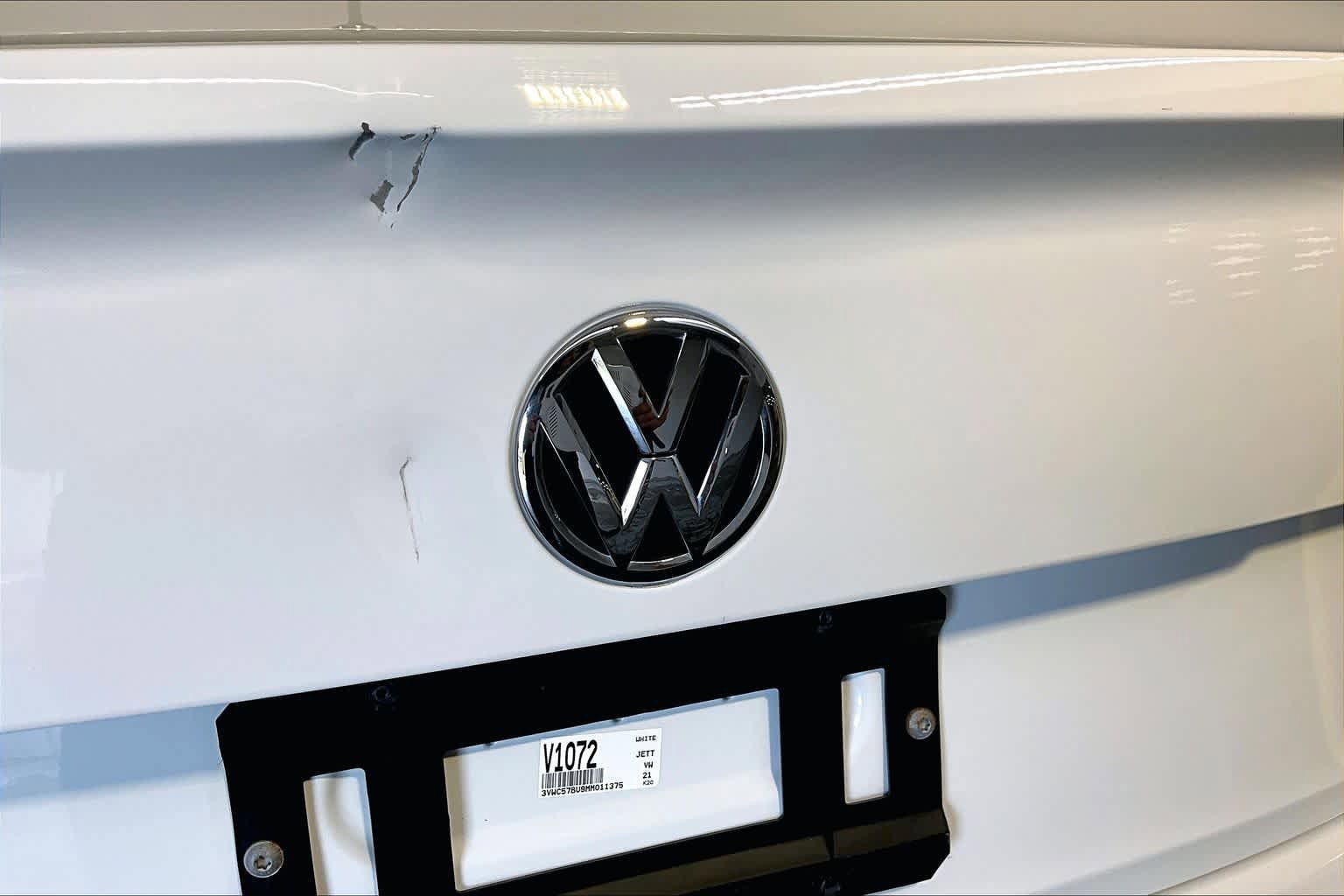 Used 2021 Volkswagen Jetta SE FWD image 33