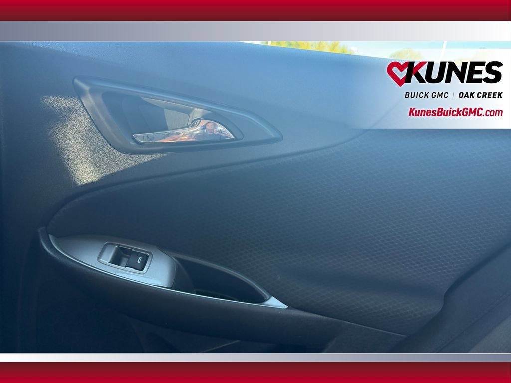 Used 2024 Chevrolet Malibu LT FWD image 35