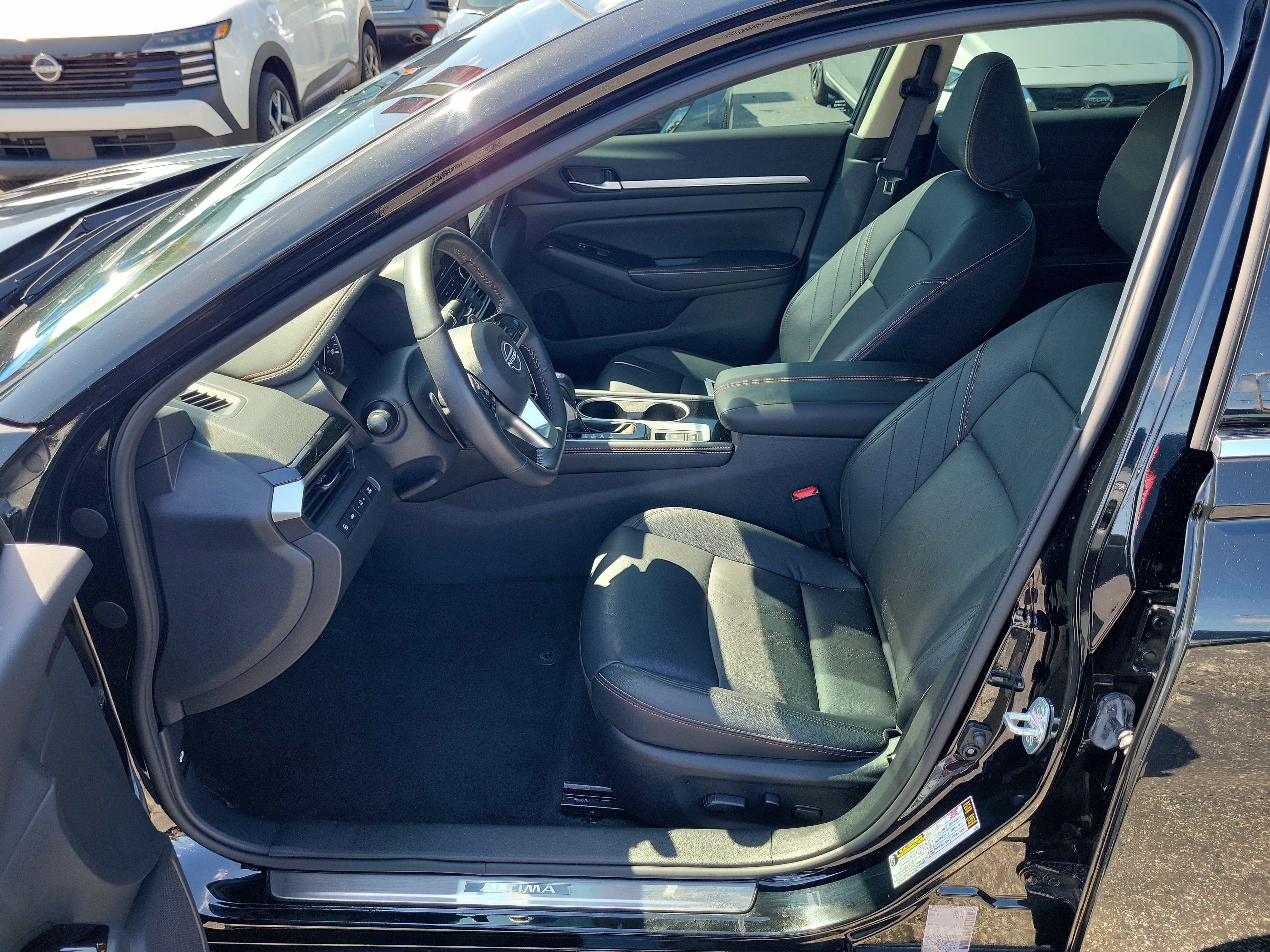 Certified 2024 Nissan Altima 2.0 SR FWD image 12