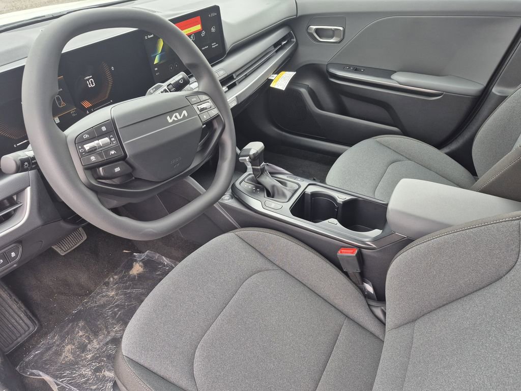New 2026 Kia K4 LXS image 10