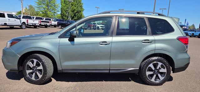Used 2017 Subaru Forester 2.5i Premium AWD/4WD image 12