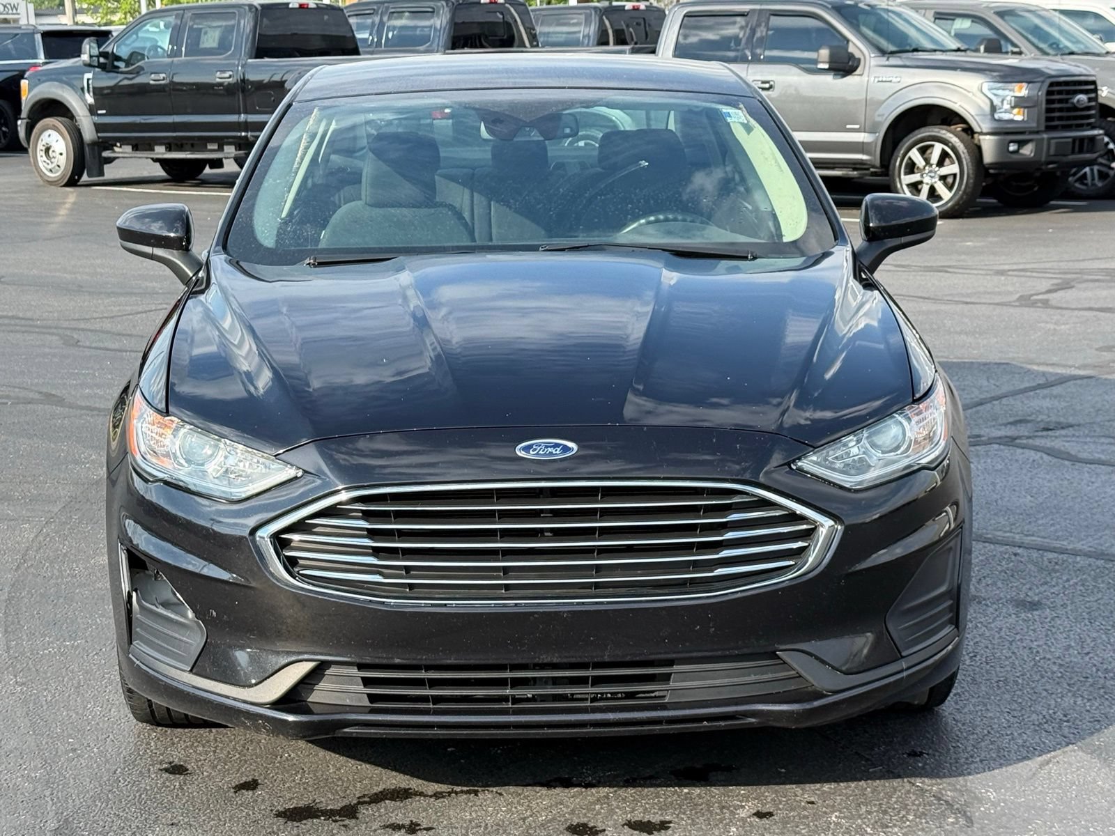 Used 2020 Ford Fusion SE FWD image 9
