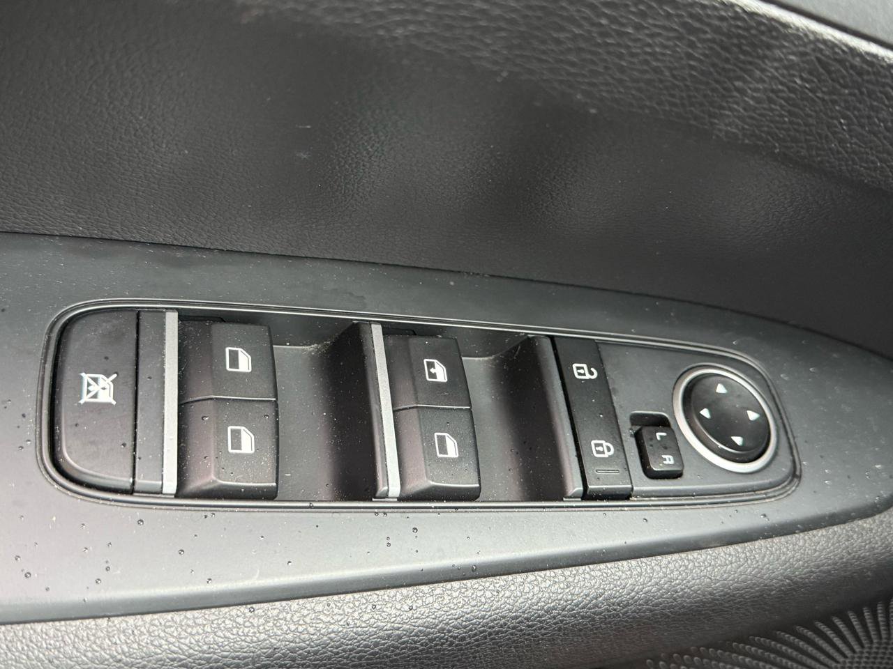 Used 2021 Kia Forte LXS FWD image 8