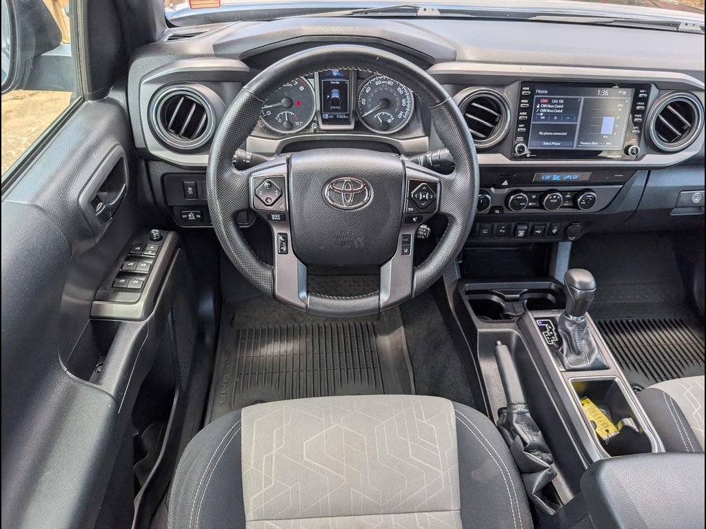 Used 2023 Toyota Tacoma TRD Off-Road w/ Technology Package AWD/4WD image 11