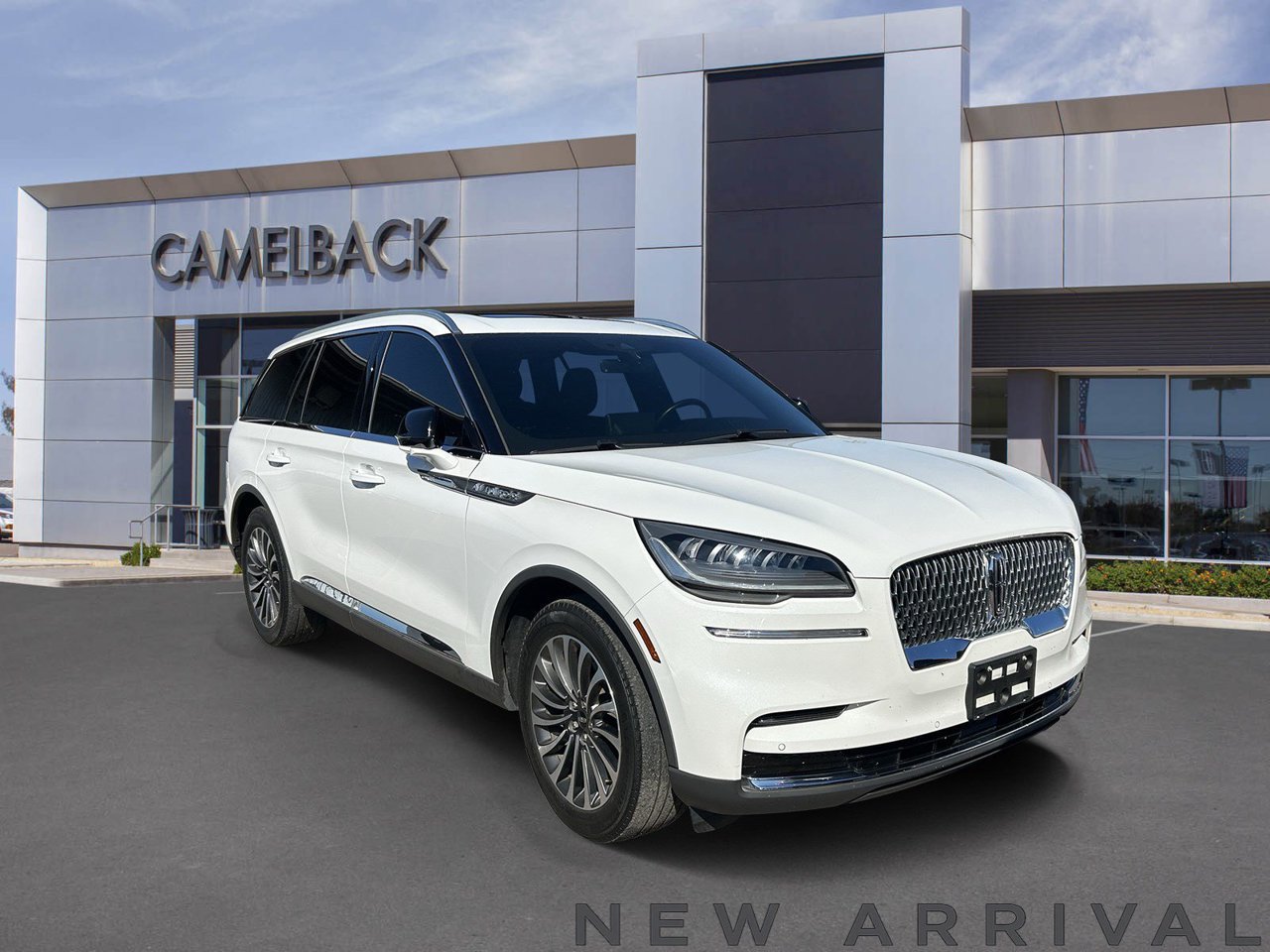 Used 2023 Lincoln Aviator Reserve w/ Elements Package Plus RWD image 3