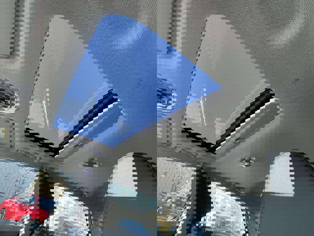 New 2026 Hyundai Elantra Limited image 37