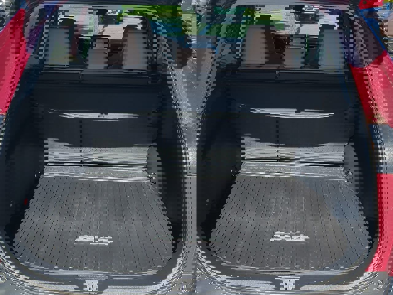 Used 2021 Toyota RAV4 Limited image 12