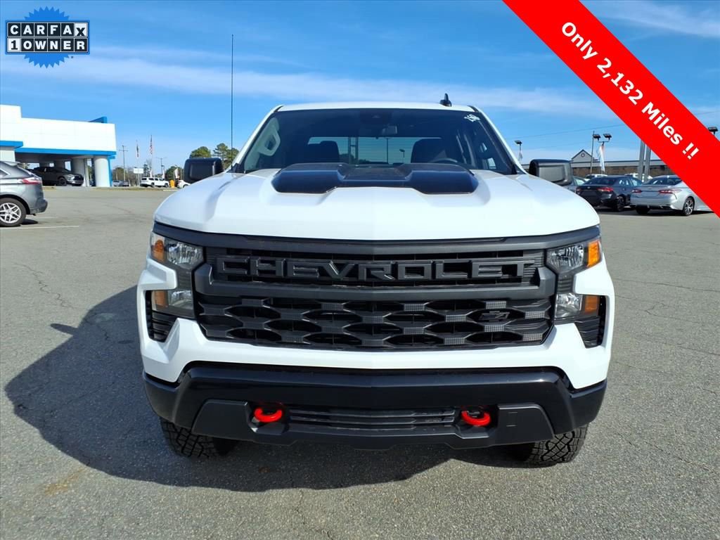 Used 2025 Chevrolet Silverado 1500 Custom Trail Boss w/ LPO, Dark Essentials Package image 8