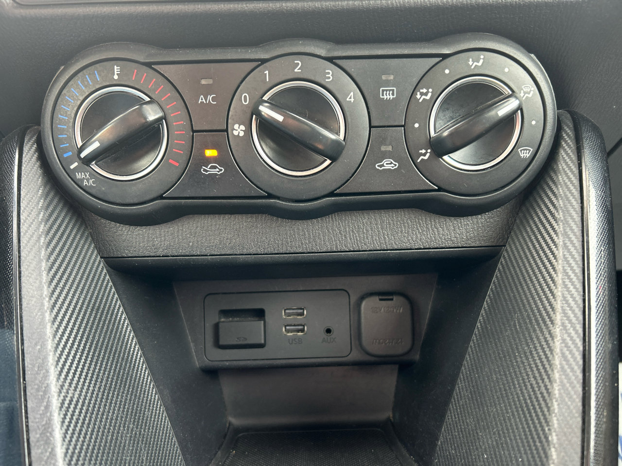 Used 2017 Toyota Yaris iA image 14