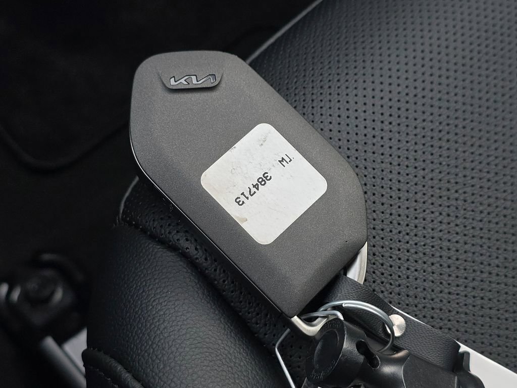 New 2026 Kia Sportage SX image 34