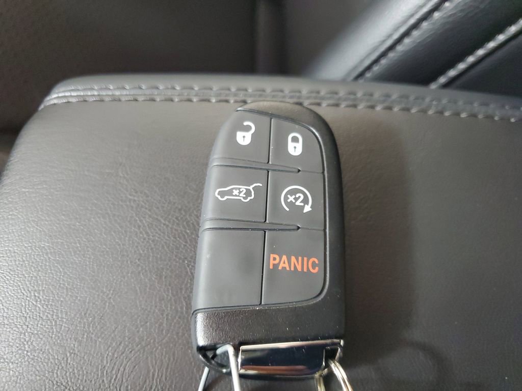 New 2026 Jeep Compass Latitude w/ Sun and Sound Group image 27