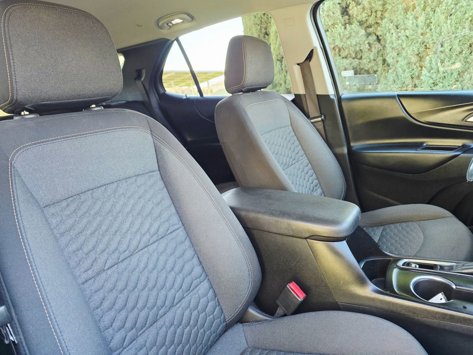 Used 2020 Chevrolet Equinox LT AWD/4WD image 28