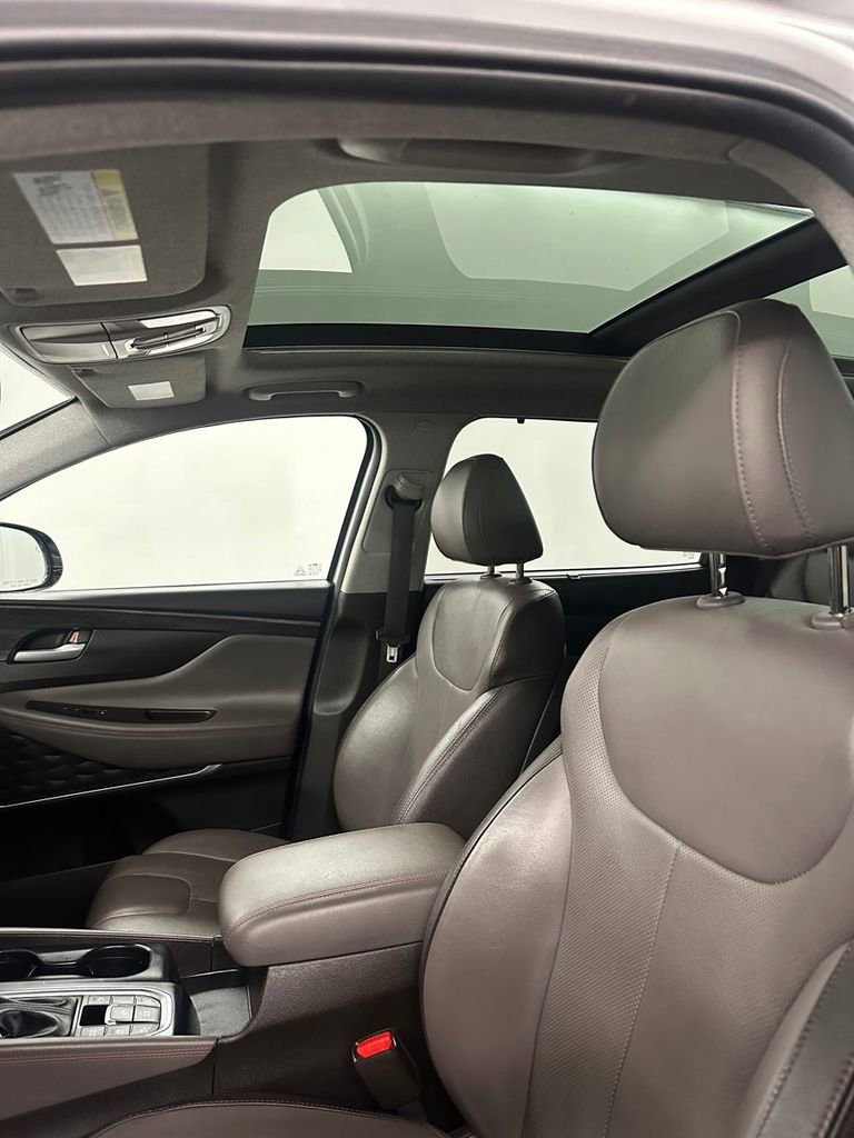 Used 2019 Hyundai Santa Fe AWD image 12