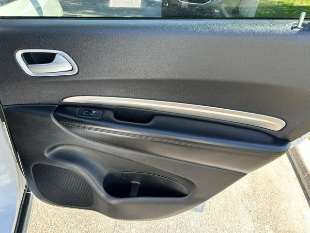 Used 2019 Dodge Durango SXT w/ Trailer Tow Group IV RWD image 43