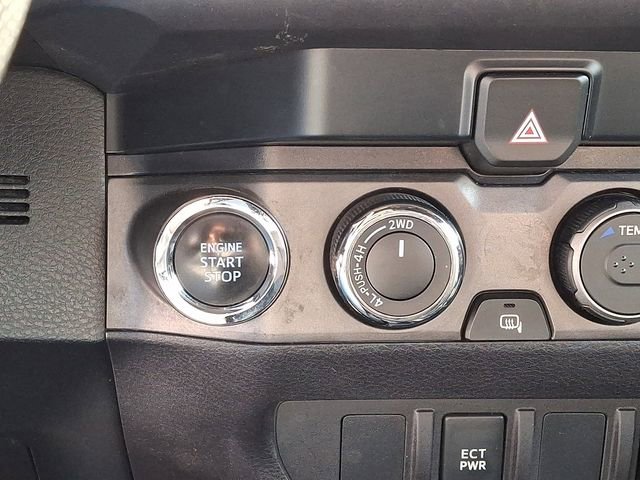 Used 2022 Toyota Tacoma TRD Off-Road AWD/4WD image 20