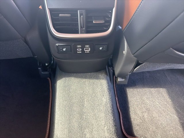 Used 2023 Subaru Outback Touring image 16